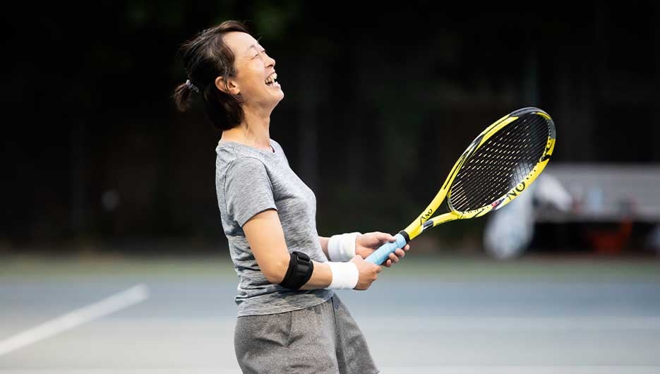 Women playing tennis